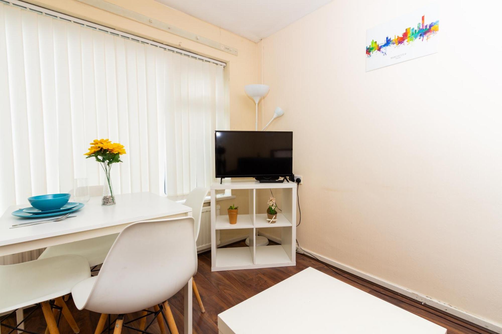 Apartament Studio In Stretford With Great Transport Links Manchester Zewnętrze zdjęcie